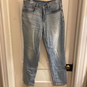 Old navy athletic taper jeans 32/32 brand new